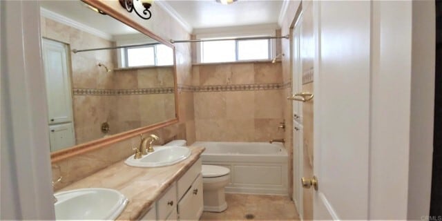 Building Photo - 2333 Palomira Ct