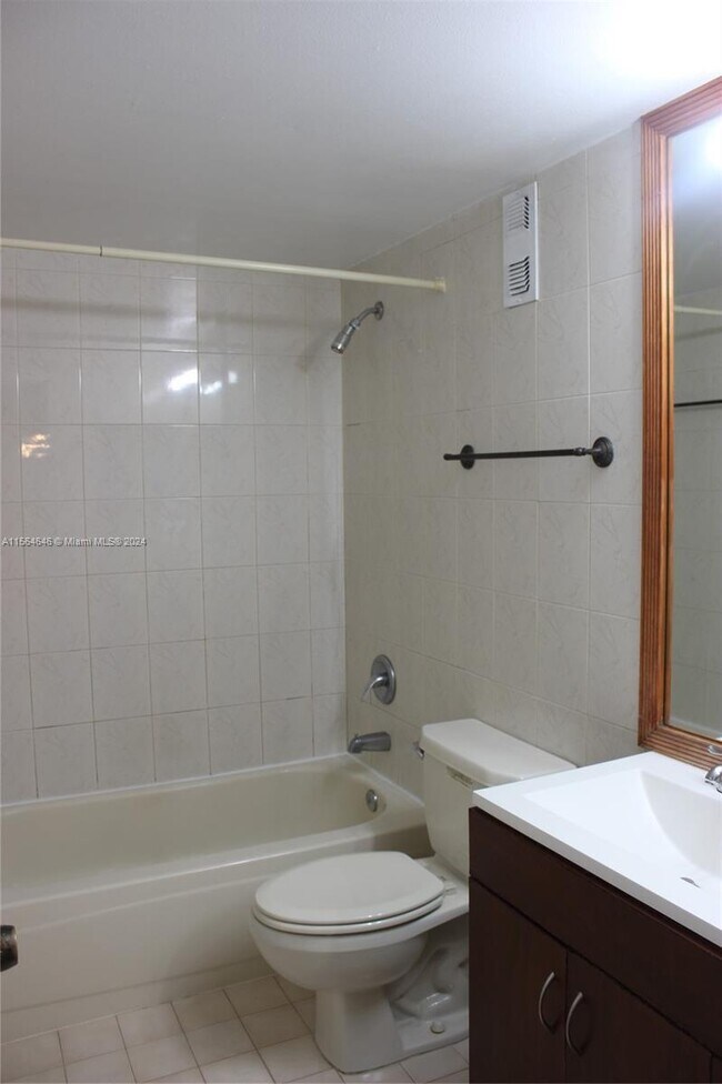 Building Photo - 7705 Camino Real