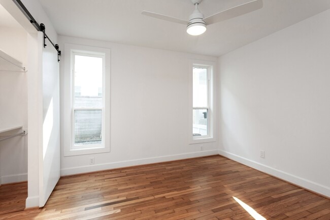 Building Photo - 1834 Norcrest Dr