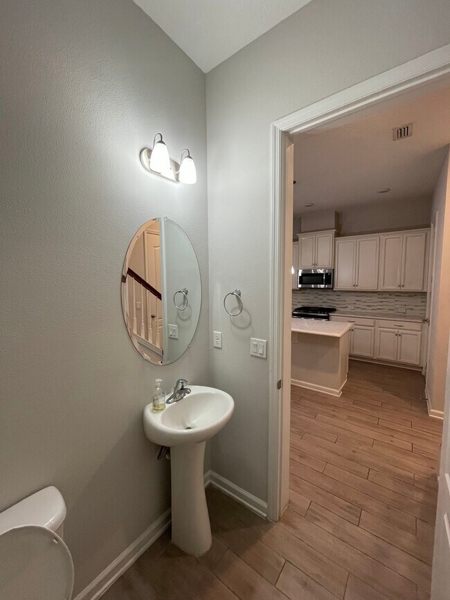 Building Photo - 64 Seastar Ct