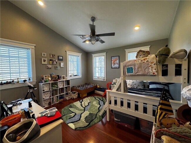 Building Photo - 73 Dye Hill Rd