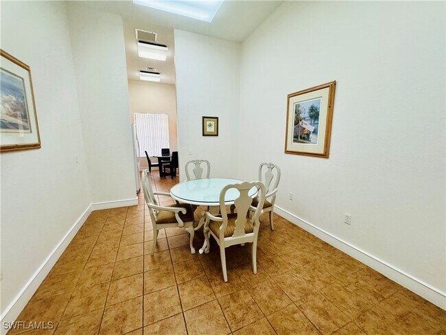 Building Photo - 8284 Key Royal Cir