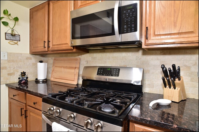 Building Photo - 1316 Black Ridge Dr