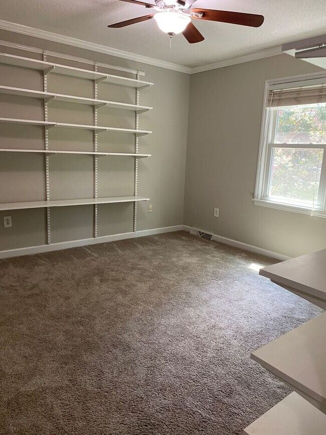 Building Photo - 4 Bedroom South Charlotte Home!