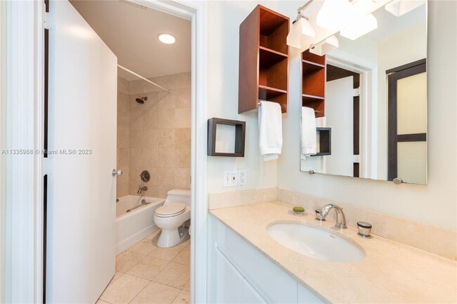 Building Photo - 888 Brickell Key Dr