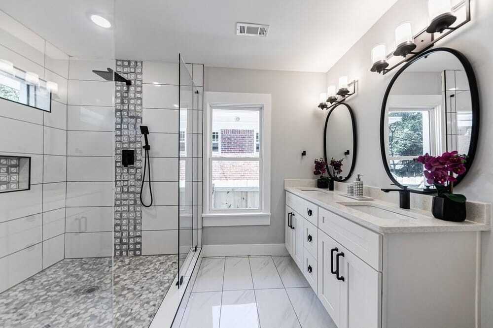 Building Photo - 728 Pearce St SW