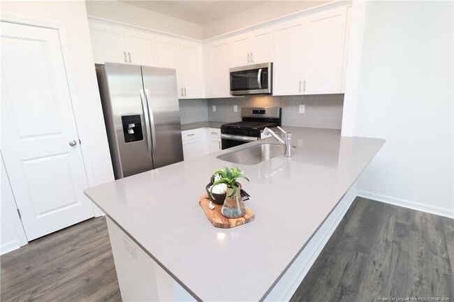 Building Photo - 374 Freestall Dr