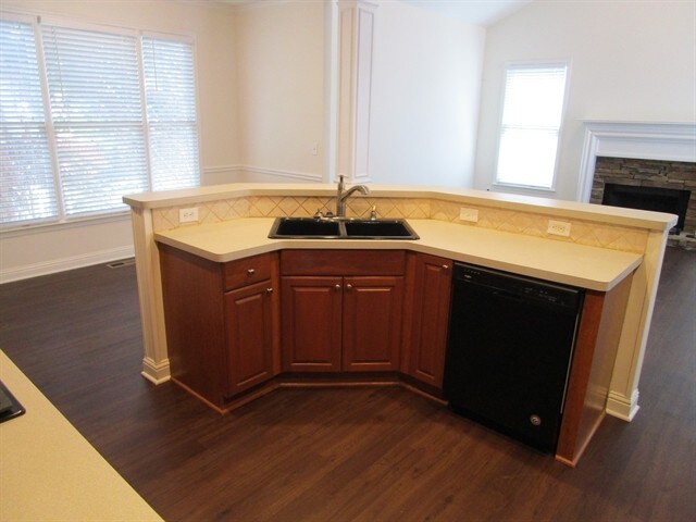 Building Photo - 3188 Creek Trace W