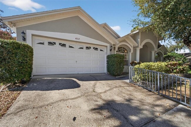 Building Photo - 4517 Oak River Cir