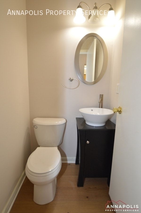 Building Photo - 430 Knottwood Ct