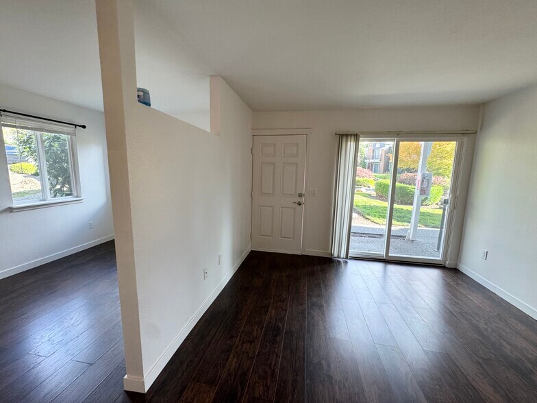 Building Photo - 2605 S 272nd St