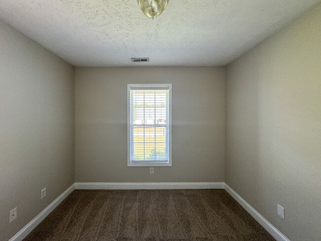 Building Photo - 274 Sanford Ct
