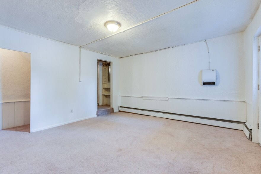 Building Photo - 428 Natchez St