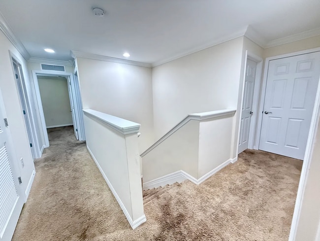 Building Photo - 12503 Laurel Cove Dr