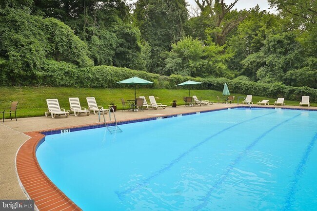 Building Photo - 7900 Old York Rd