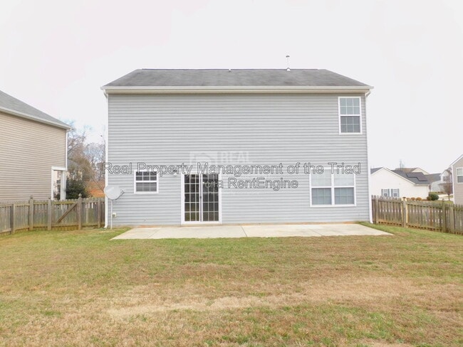 Building Photo - 8 Rockport Ct