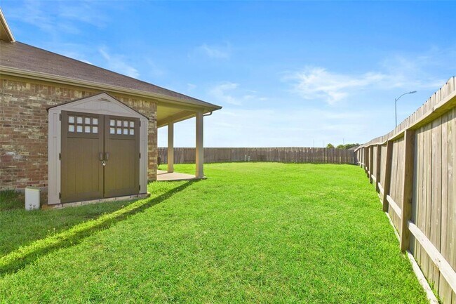 Building Photo - 16002 Mersmann Rdg Ln