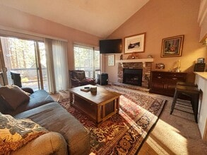 Building Photo - 2 Bedroom in a beautiful woodsy location!