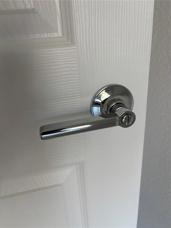 Building Photo - 7405 Bay Island Dr S