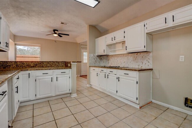 Building Photo - 21102 Marcin Dr