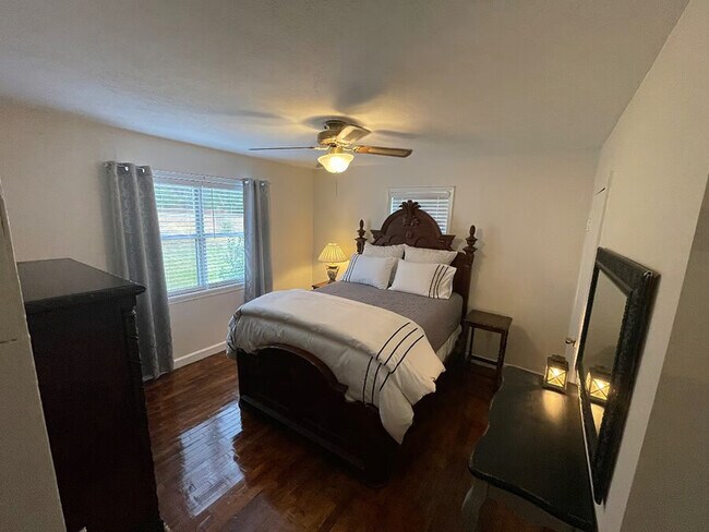 Building Photo - 161 Calhoun Rd