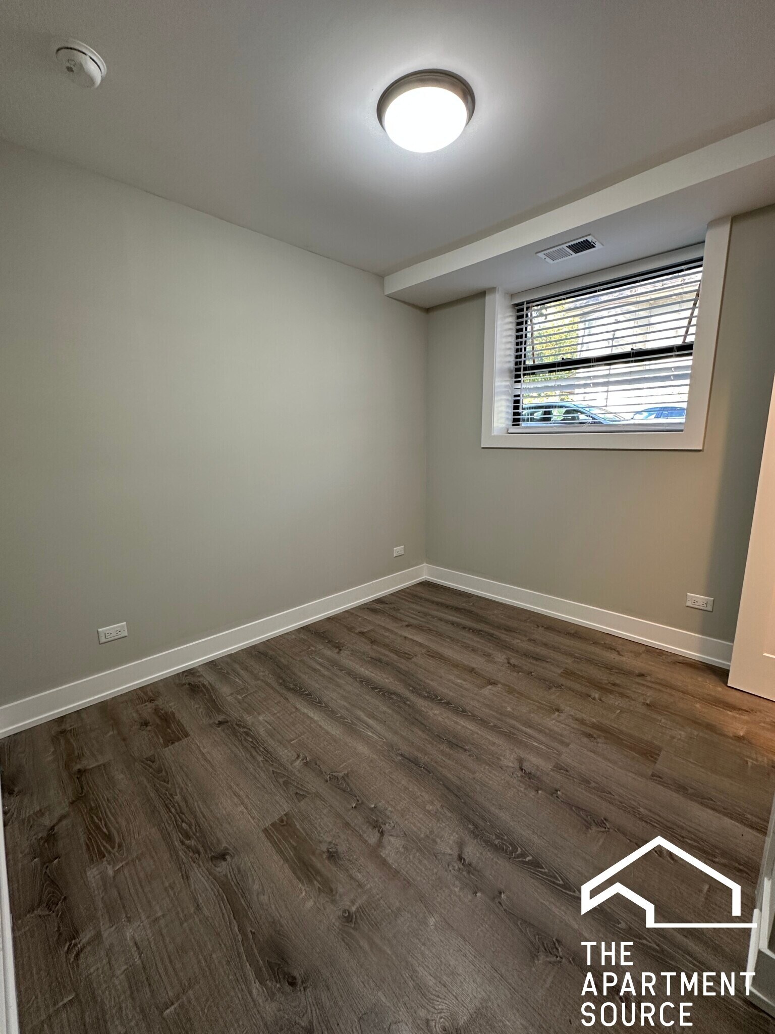 Building Photo - 918 Crain St