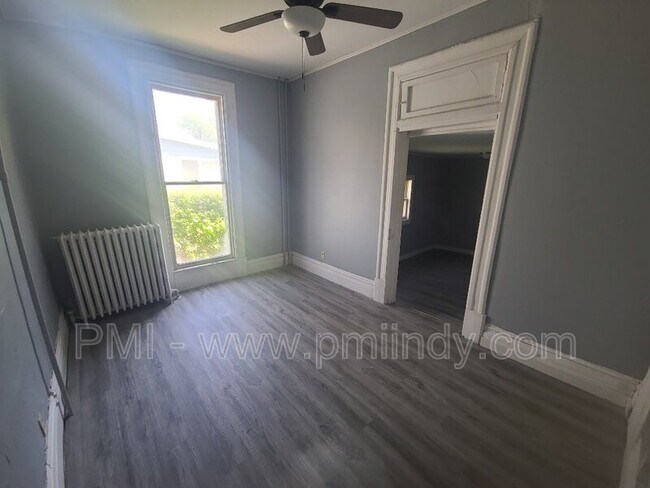 Building Photo - 103 E 2nd St