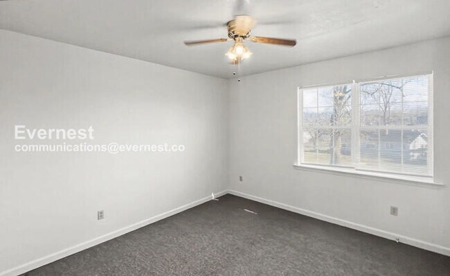 Building Photo - 1311 E 31st St