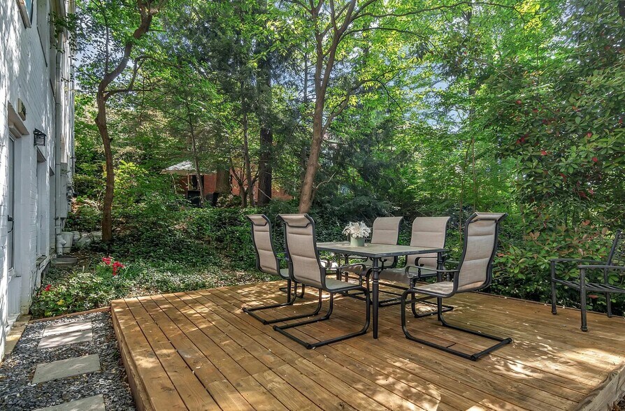 Building Photo - 3484 Martha Custis Dr