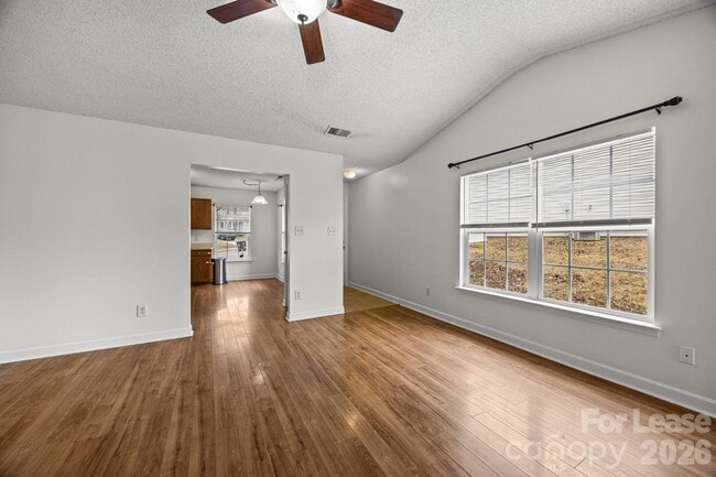 Building Photo - 2011 Chadwell Ct