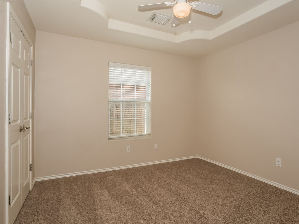 Building Photo - 18719 Reynolds Park Dr