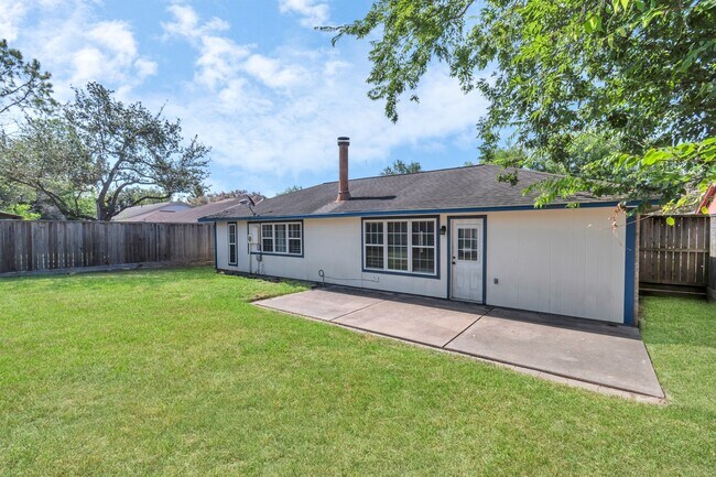 Building Photo - 13406 Splintered Oak Dr