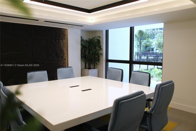 Building Photo - 4400 Sunrise Blvd