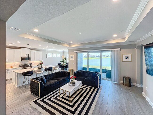 Building Photo - 5559 Trevesta Pl