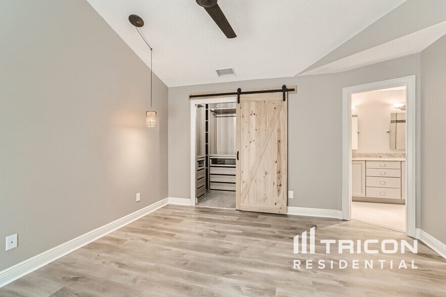 Building Photo - 504 Westborough Ln