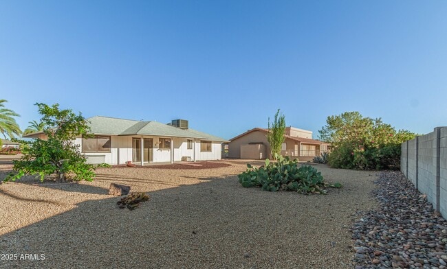 Building Photo - 20014 N Conquistador Dr