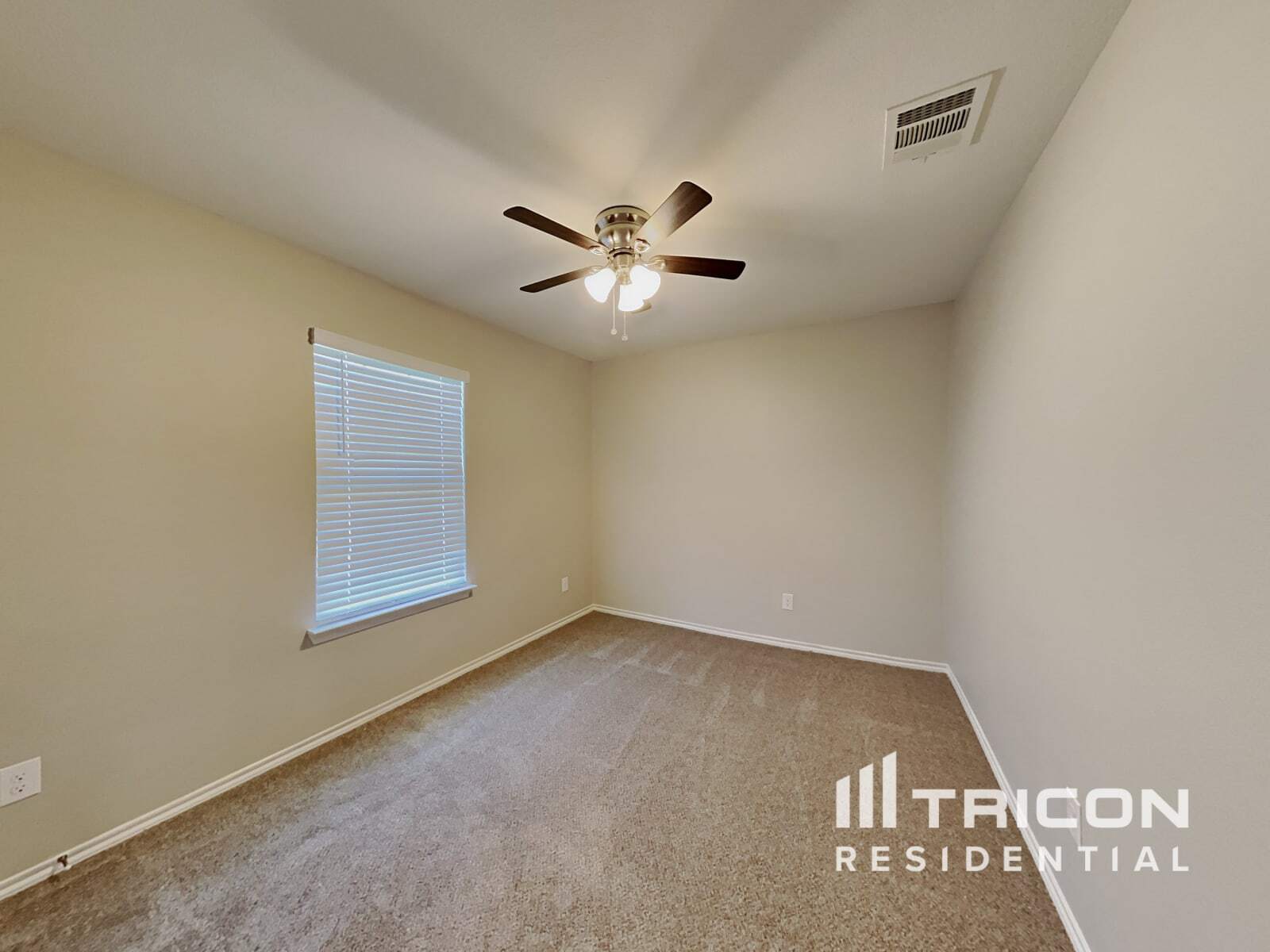 Building Photo - 2706 Darner Ct