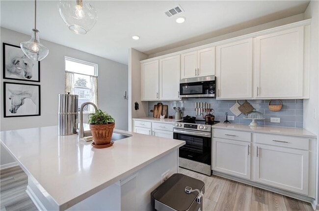 Building Photo - 116 Pk Rdg Cir