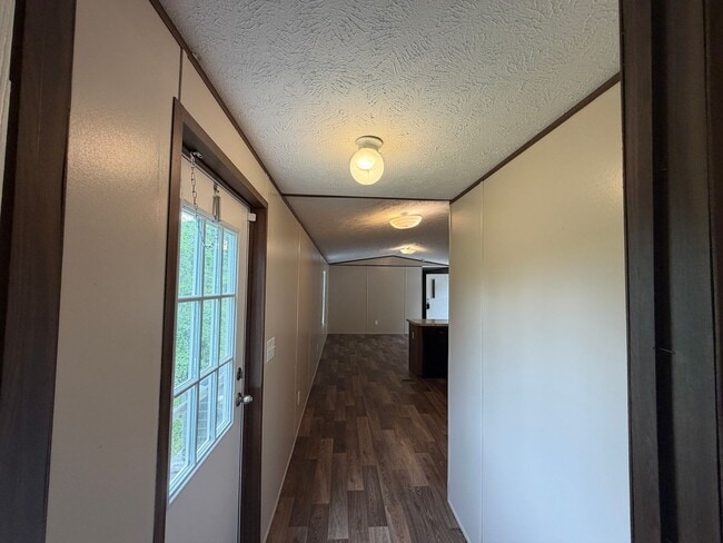 Building Photo - 3379 LA-3059