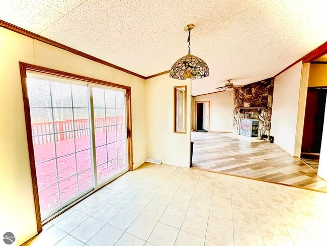 Building Photo - 105 Tippi Trail