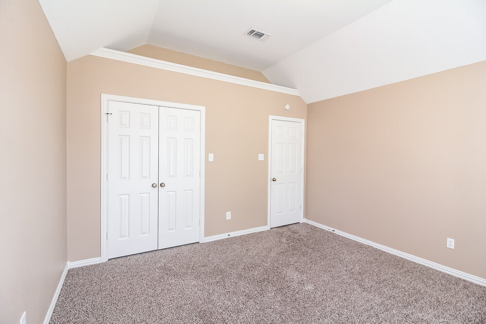 Building Photo - 752 Bryan Dr