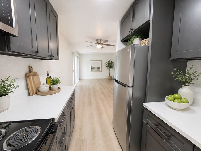 Building Photo - Easy access to Davis bike paths for convenient commuting and recreation