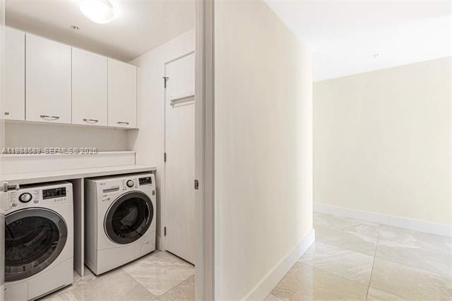 Building Photo - 6899 Collins Ave