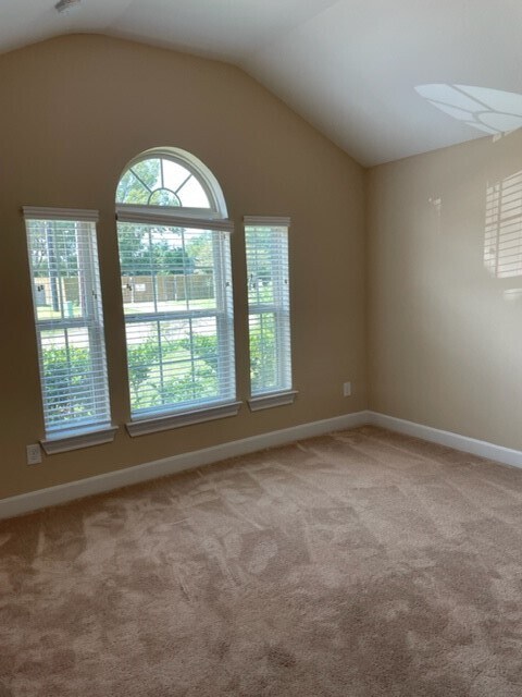 Building Photo - 18234 Willow Edge Dr