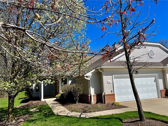 Building Photo - 2477 Crimson Dr