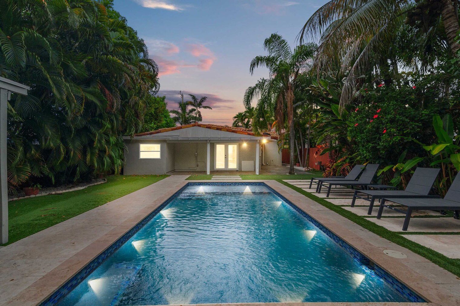 Building Photo - 443 NE 71st St