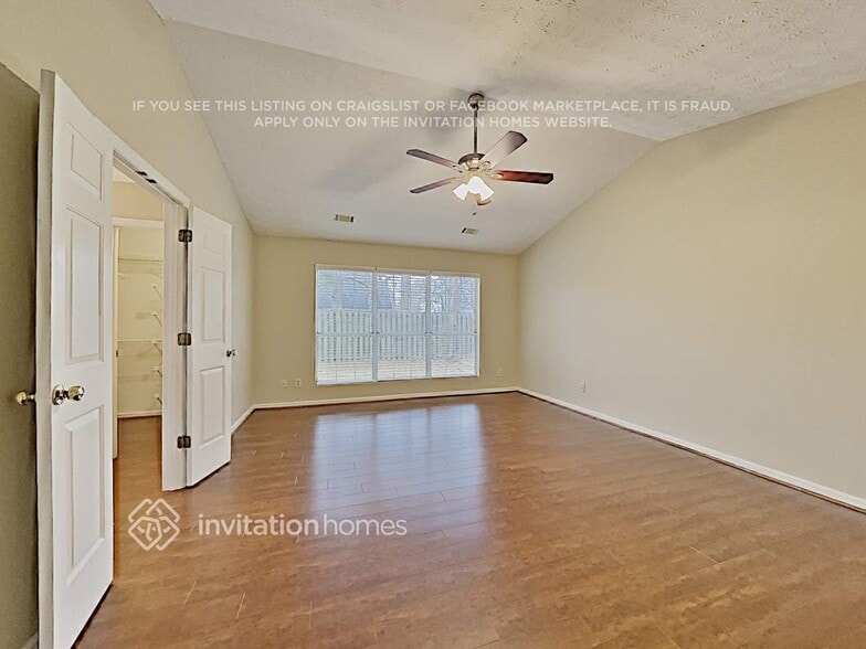 Building Photo - 10780 Mortons Crossing