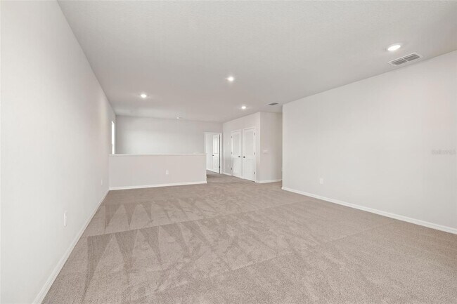 Building Photo - 17107 James Trl