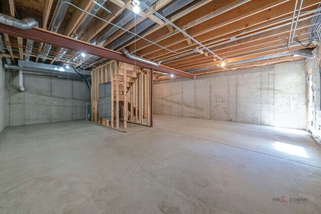 Building Photo - 790 Oak Hollow Rd