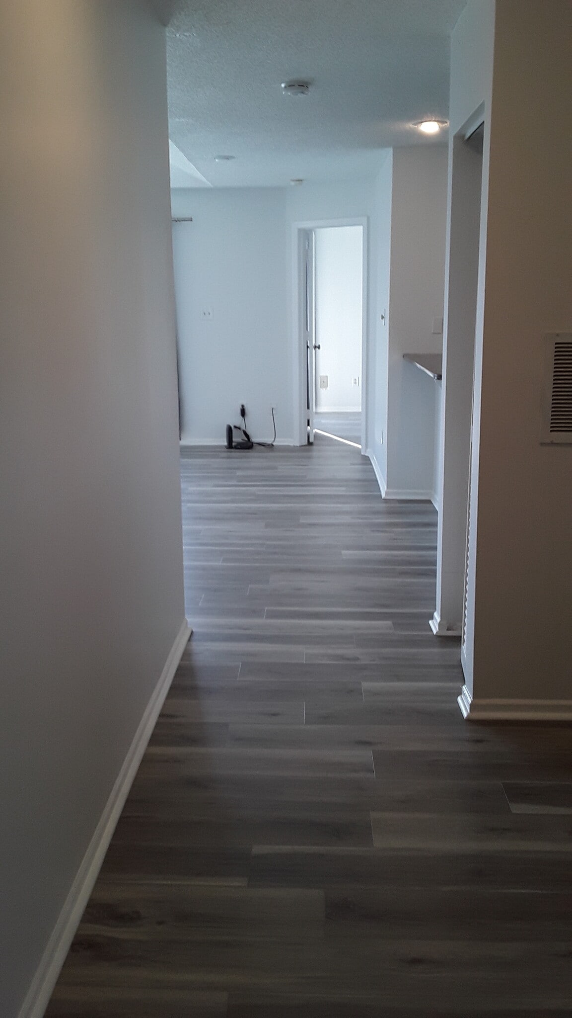 Building Photo - 18865 Vineyard Point Ln